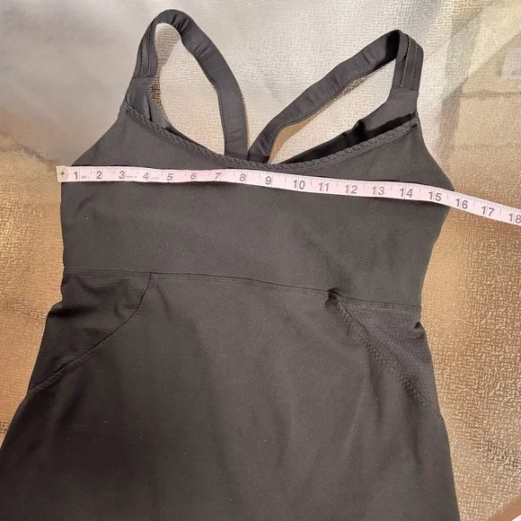 Lululemon Tank Top Womens 8 No Size Tag Athleisure Built In Bra Sport Gym Casual - Picture 3 of 4